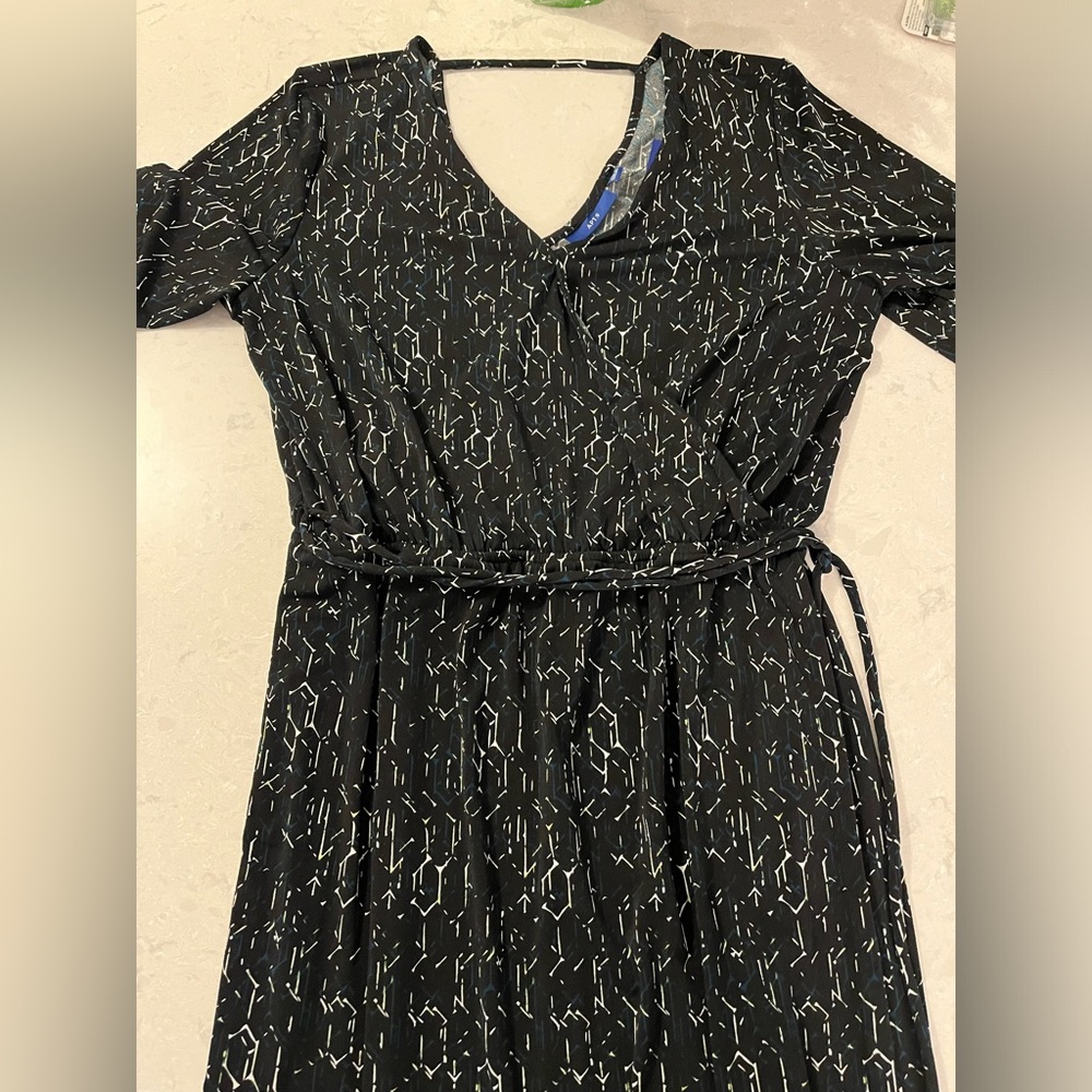 NEW WITH TAGS Apt 9 Wrap Dress